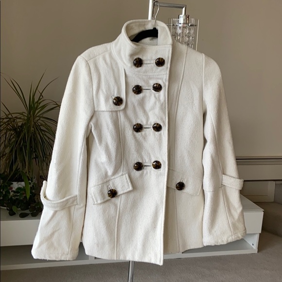White jacket - Picture 1 of 3